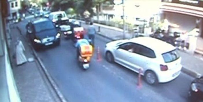 Oktay Kaynarca trafikte çıldırdı