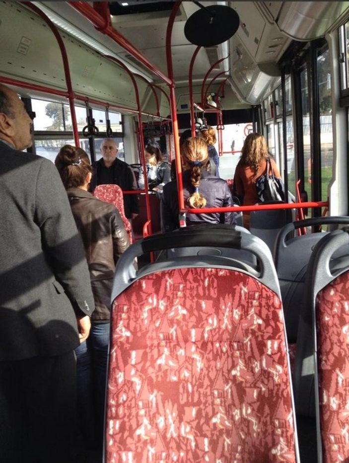 Saat 9'u 5 geçe Türkiye'de hayat durdu İZLE