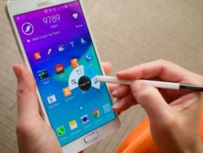 Samsung'dan çift sim kartlı Galaxy Note 4