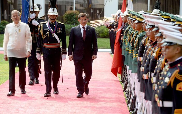 Başbakan Davutoğlu Filipinler’de
