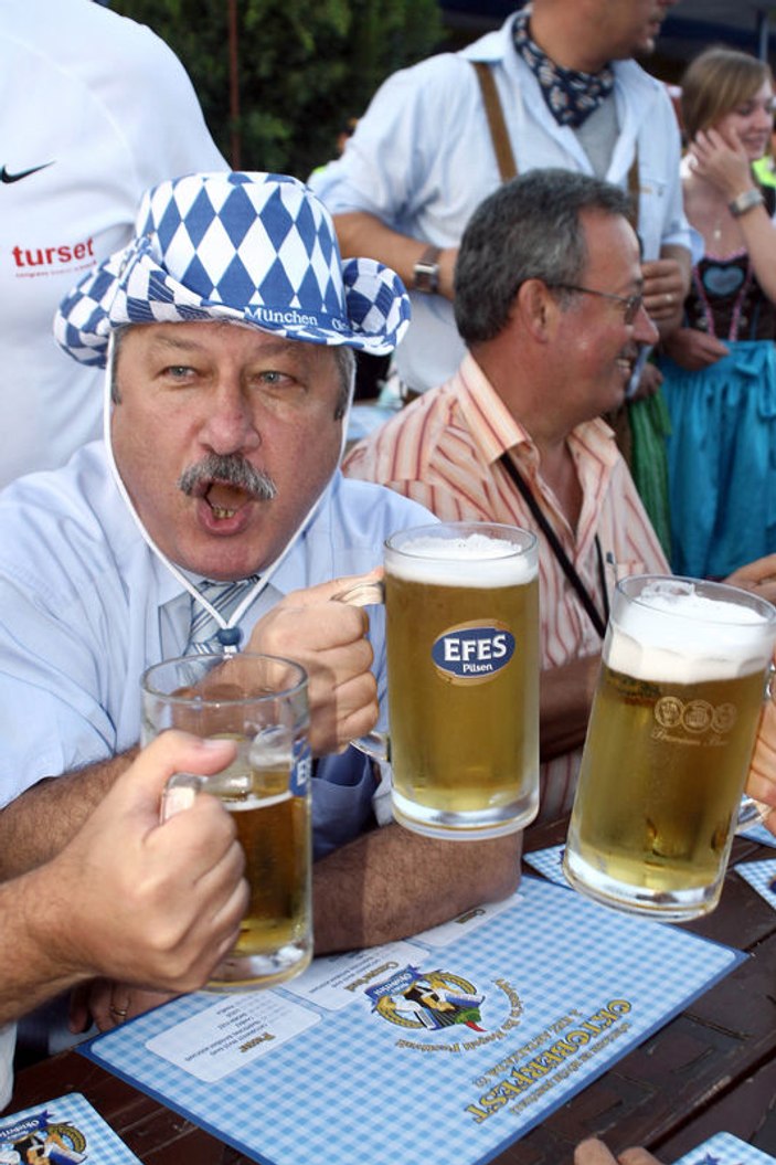 Antalya'da düzenlenen Oktoberfest artık yok İZLE