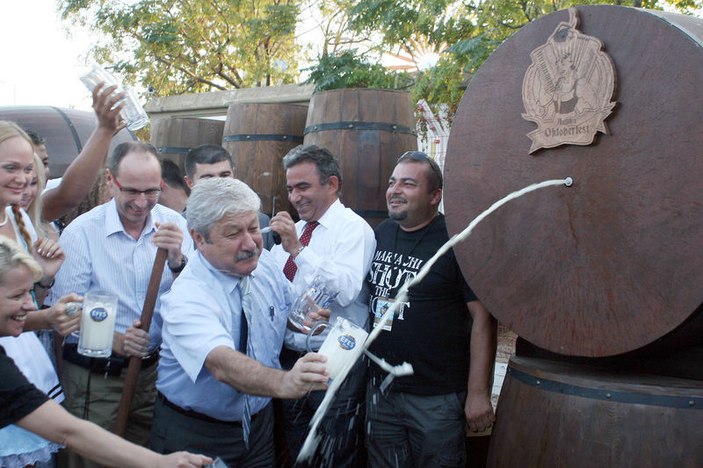 Antalya'da düzenlenen Oktoberfest artık yok İZLE