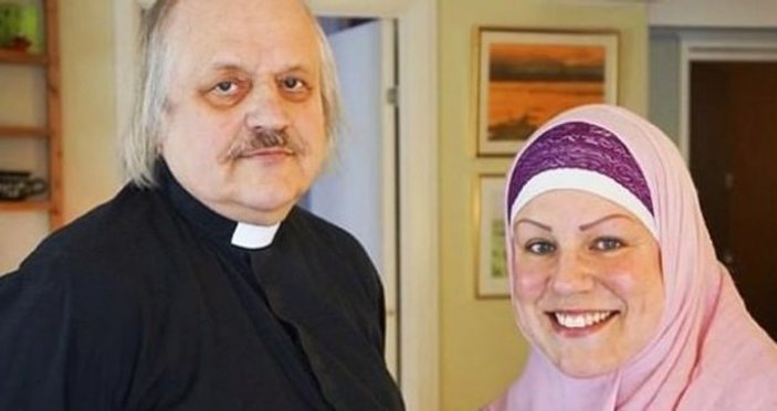 İsveç'te bir papazın kızı Müslüman oldu