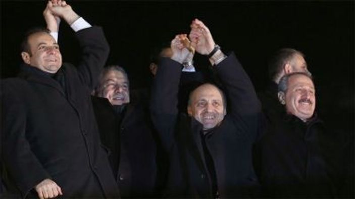 HDP bakanları soruşturan komisyondan çekildi