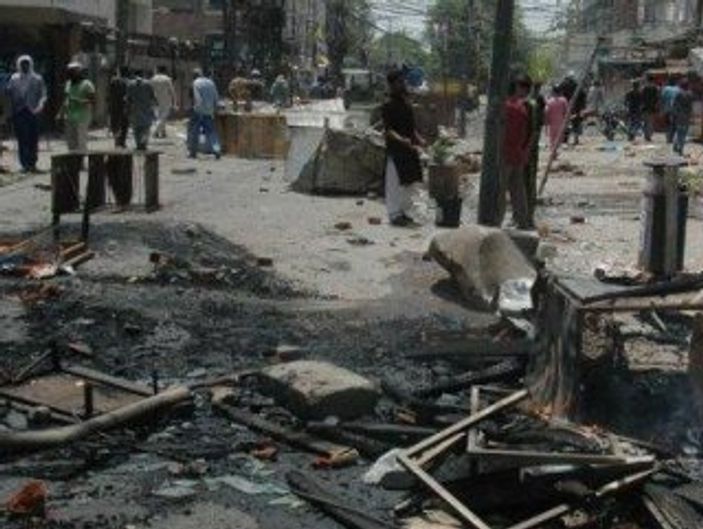 Afganistan'da İngiliz Büyükelçiliği'ne intihar saldırısı