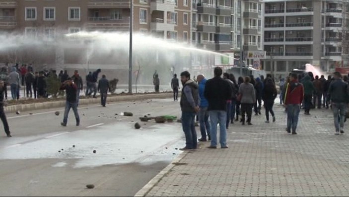 Tunceli'de Bahçeli protestosuna polis müdahalesi