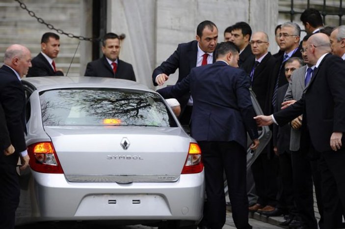 Papa İstanbul'da zırhlı araç kullanmadı
