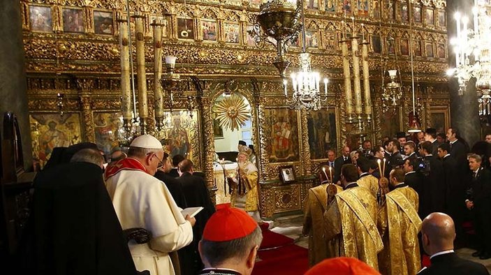 Papa, Fener Rum Patrikhanesi'ni ziyaret etti İZLE