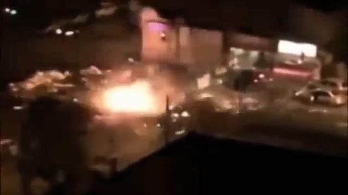 Şili'de helikopter itfaiye aracına çarptı