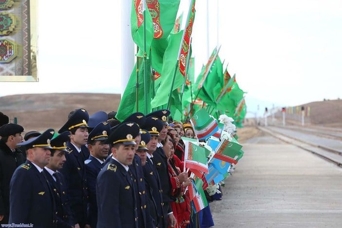 İran-Türkmenistan-Kazakistan demiryolu hattı açıldı