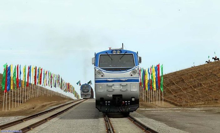 İran-Türkmenistan-Kazakistan demiryolu hattı açıldı