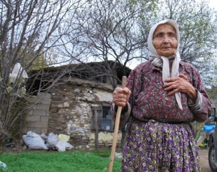 Kocası vasiyet etti diye 30 yıldır barakada ölümü bekliyor İZLE