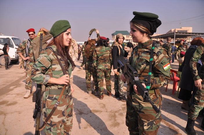 Kerkük'te üniversite öğrencileri Peşmerge oldu