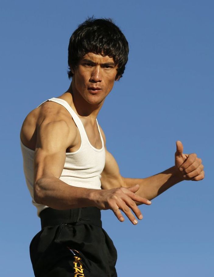 Afgan Bruce Lee fenomen oldu -İZLE