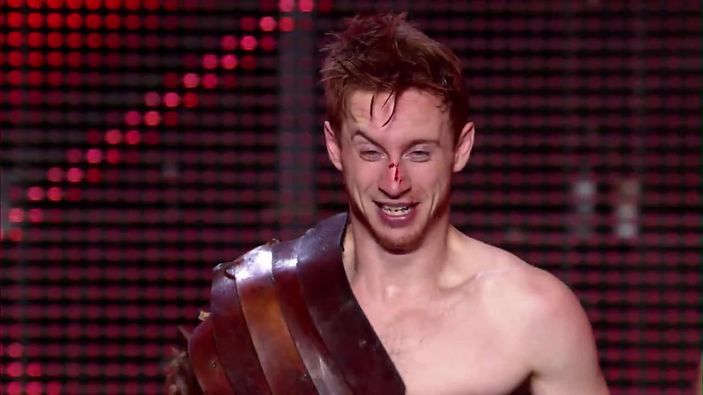 Fransız yetenek yarışmasında inanılmaz gösteriler İZLE