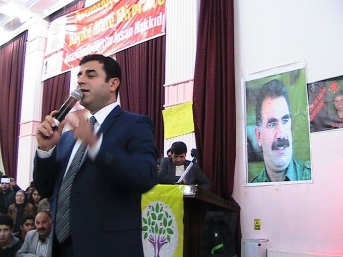 Selahattin Demirtaş Siirt'te zor anlar yaşadı