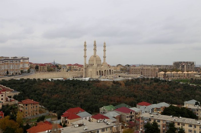 Bakü'ye 4 bin 200 kişilik camii