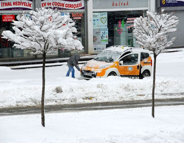 Doğu'da kar yağışı etkili oldu