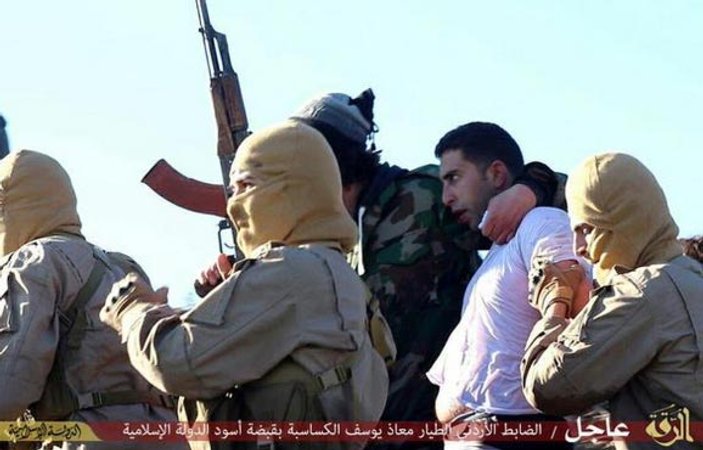 IŞİD düşürdüğü uçağın pilotunu esir aldı