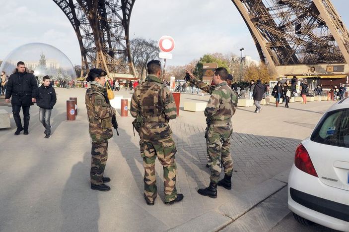 Fransa'da güvenlik önlemleri olağanüstü düzeyde
