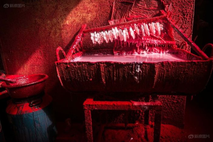 Çin'de bir Noel köyü İZLE