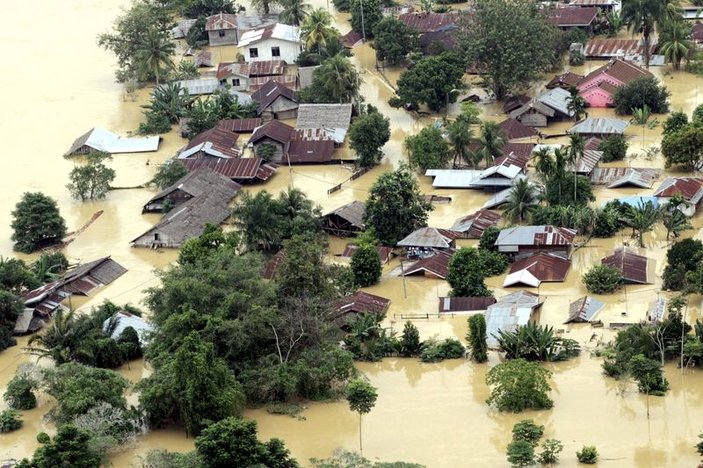 Tarihte Bugün: Endonezya'da tsunami faciası