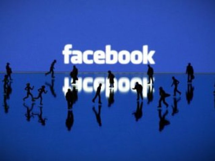 Facebook yeni yıl içeriği için kullanıcılardan özür diledi
