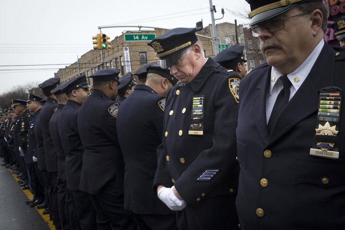 New York polisi başkana yine sırtını döndü