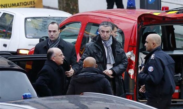 Paris'te polise yeni silahlı saldırı