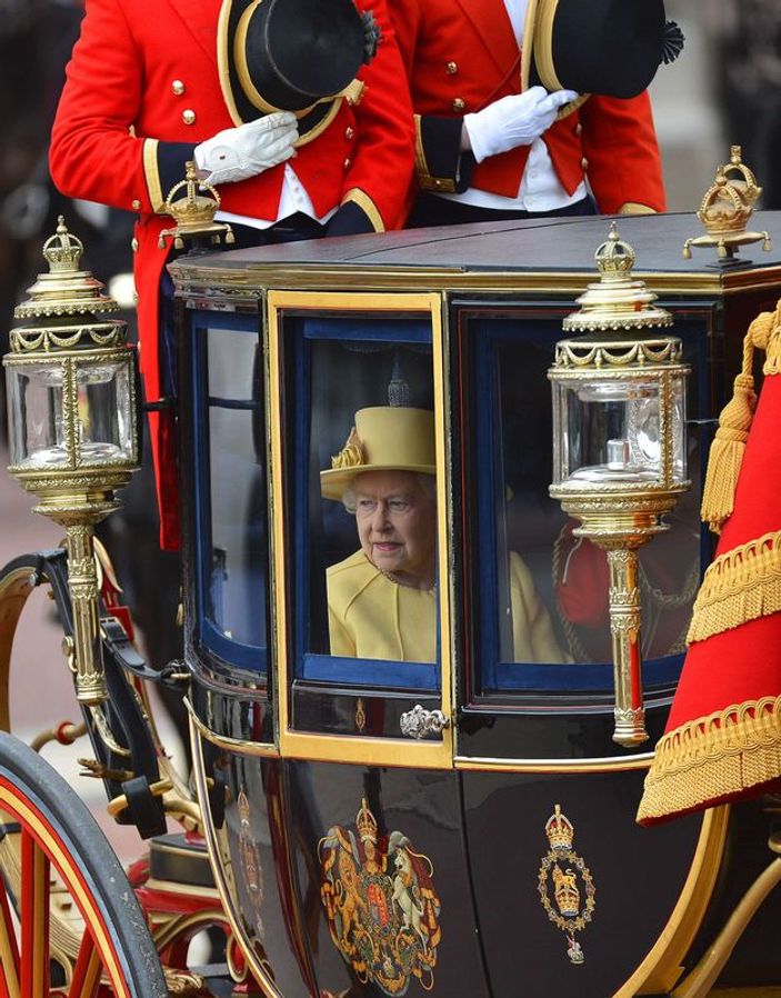 İngiliz Guardian sirk dedi