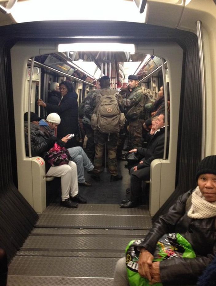 Fransa'da güvenlik önlemleri olağanüstü düzeyde İZLE