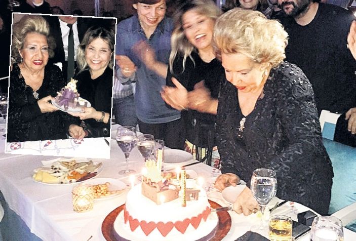 Semra Özal'ın doğum günü partisi