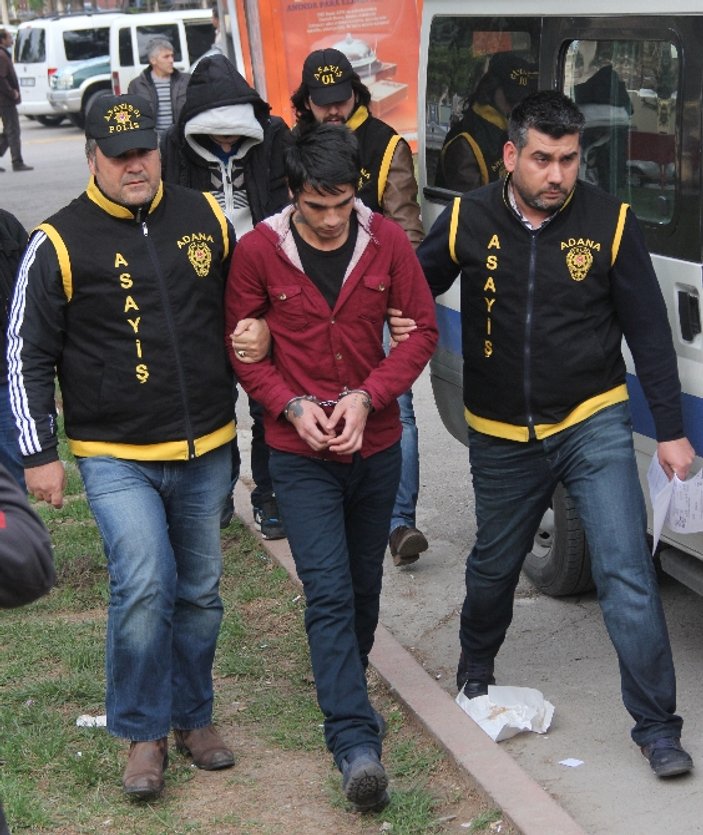 Adana'da gaspçıyı dövmesi ele verdi