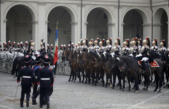İtalya Cumhurbaşkanı Napolitano istifa etti