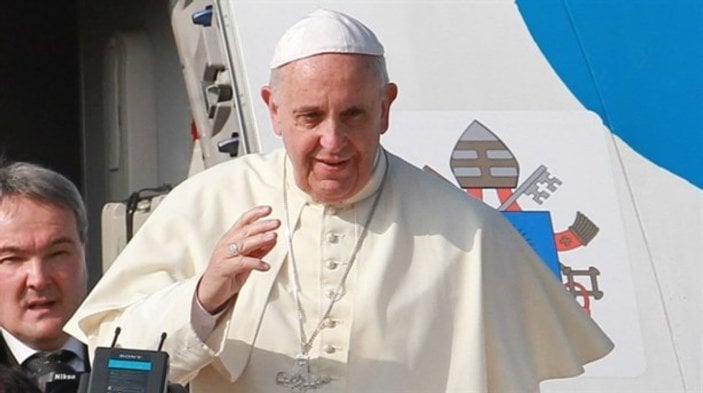 Papa Francis Charlie Hebdo katliamı hakkında konuştu
