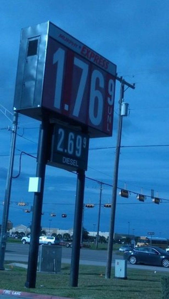 Teksas'ta benzin sudan daha ucuz