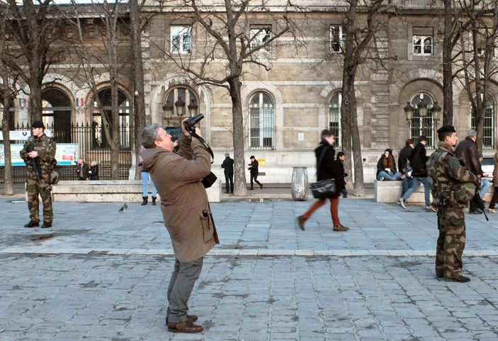 Paris'e giden turist sayısında düşüş