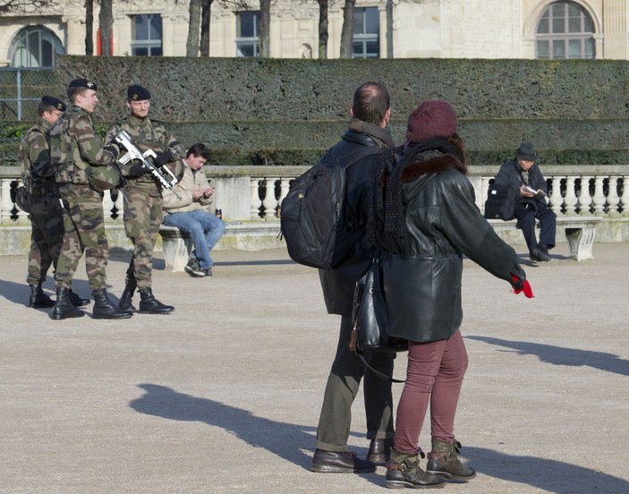 Paris'e giden turist sayısında düşüş