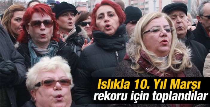 Islıkla 10. Yıl Marşı rekor denemesinin görüntüleri