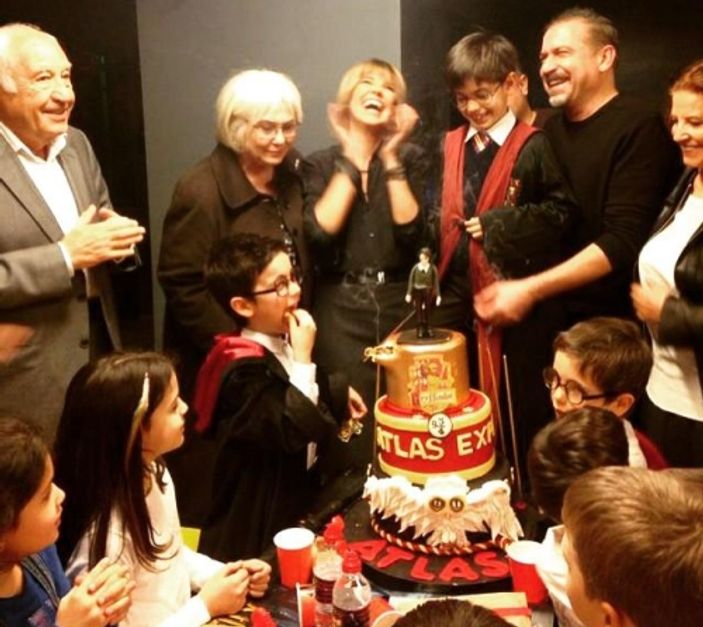 Gülben Ergen Erdoğan ailesiyle bir arada