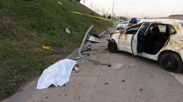 Pendik'te bir otomobil takla attı: 1 ölü
