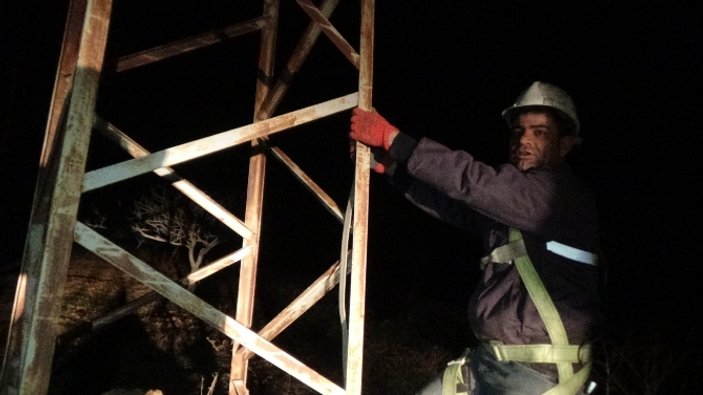 Şanlıurfa'da Dicle EDAŞ ekipleri elektrikleri kesti