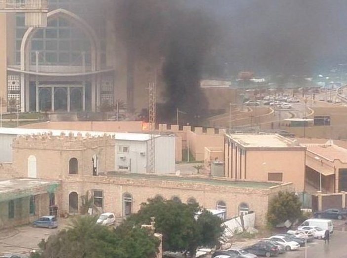 Libya'da lüks otele silahlı baskın