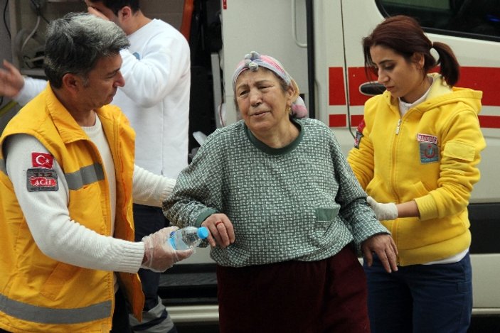 Adana'da ağabeyini kurtaramayan kadın feryat etti