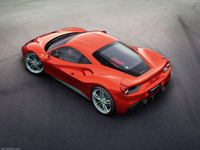 Ferrari'nin yeni modeli 488 GTB tanıtıldı
