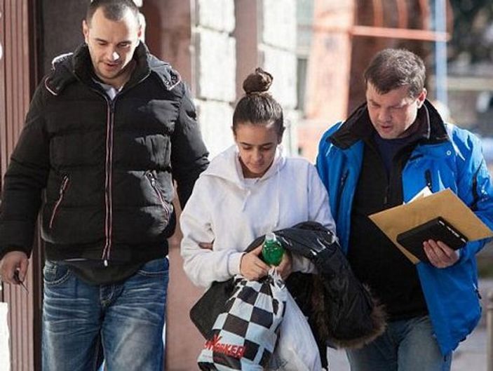 Hırvatistan'da genç kız ikizini bıçakladı