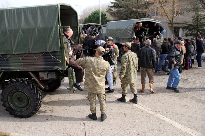 Mehmetcik Edirne'de taşkın mağdurlarına yardım etti