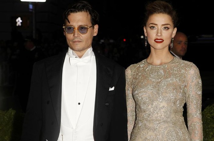 Johnny Depp ve Amber Heard gizlice evlendi