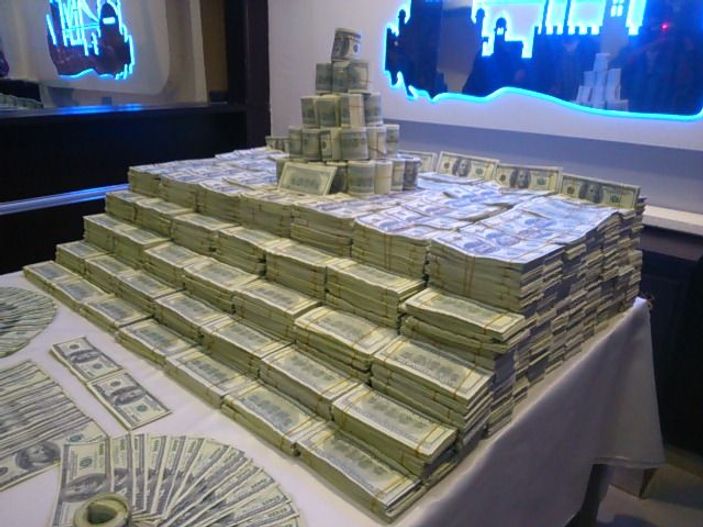 İstanbul'da sahte dolar operasyonu