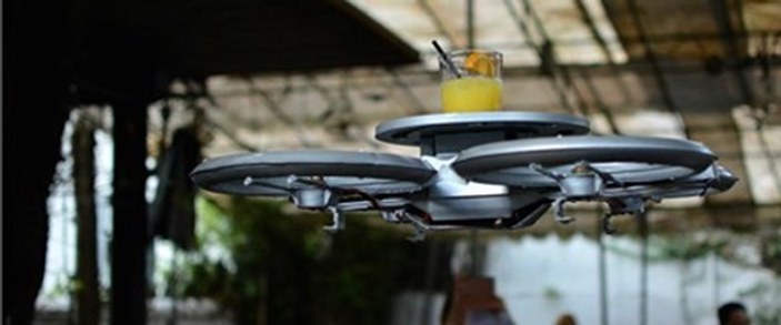 Singapur'da lokantalarda uçan robotlar kullanılacak